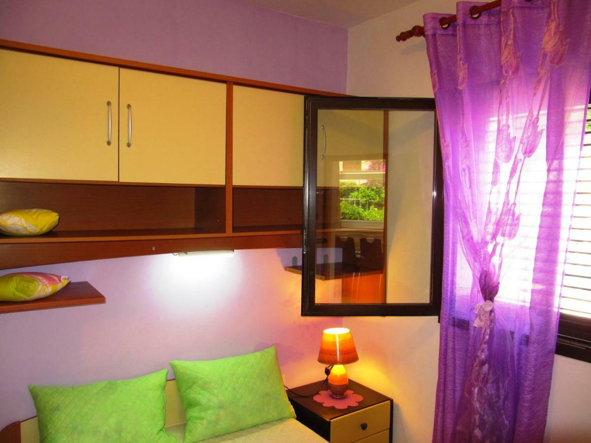 Apartmans And Rooms Dunjini Dvori Корчула Екстер'єр фото
